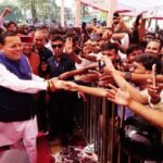 मुख्यमंत्री पुष्कर सिंह धामी ने सोमवार को बल्लूपुर चौक में नगर निगम, देहरादून द्वारा आयोजित “स्वेच्छा से स्वच्छता” कार्यक्रम में प्रतिभाग कर प्रदेशवासियों को स्वच्छता के प्रति जागरूक रहने का संदेश दिया। इस अवसर पर मुख्यमंत्री ने स्वयं सफाई अभियान में भाग लेते हुए जनसामान्य को स्वच्छ वातावरण बनाए रखने के लिए प्रेरित किया।