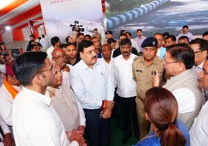 मुख्यमंत्री पुष्कर सिंह धामी ने 14 अप्रैल 2026 को देहरादून में प्रस्तावित प्रधानमंत्री नरेन्द्र मोदी के कार्यक्रम के मद्देनज़र गढ़ी कैंट स्थित जसवंत ग्राउंड पहुंचकर तैयारियों का निरीक्षण किया। इस दौरान उन्होंने मौके पर व्यवस्थाओं की स्थिति का गहन अवलोकन करते हुए संबंधित अधिकारियों को आवश्यक निर्देश प्रदान किए।