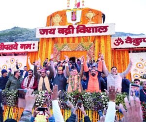 वैदिक मंत्रोच्चार के साथ खुले भगवान श्री बद्रीनाथ के कपाट, आस्था और उल्लास से गूंजा धाम