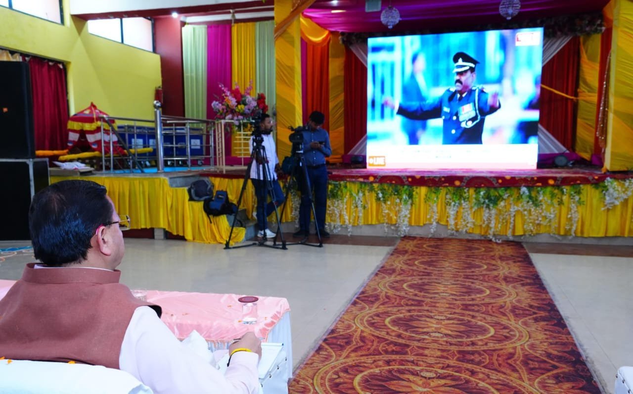 मुख्यमंत्री धामी ने प्रधानमंत्री के ‘मन की बात’ कार्यक्रम का 133वाँ संस्करण सुना