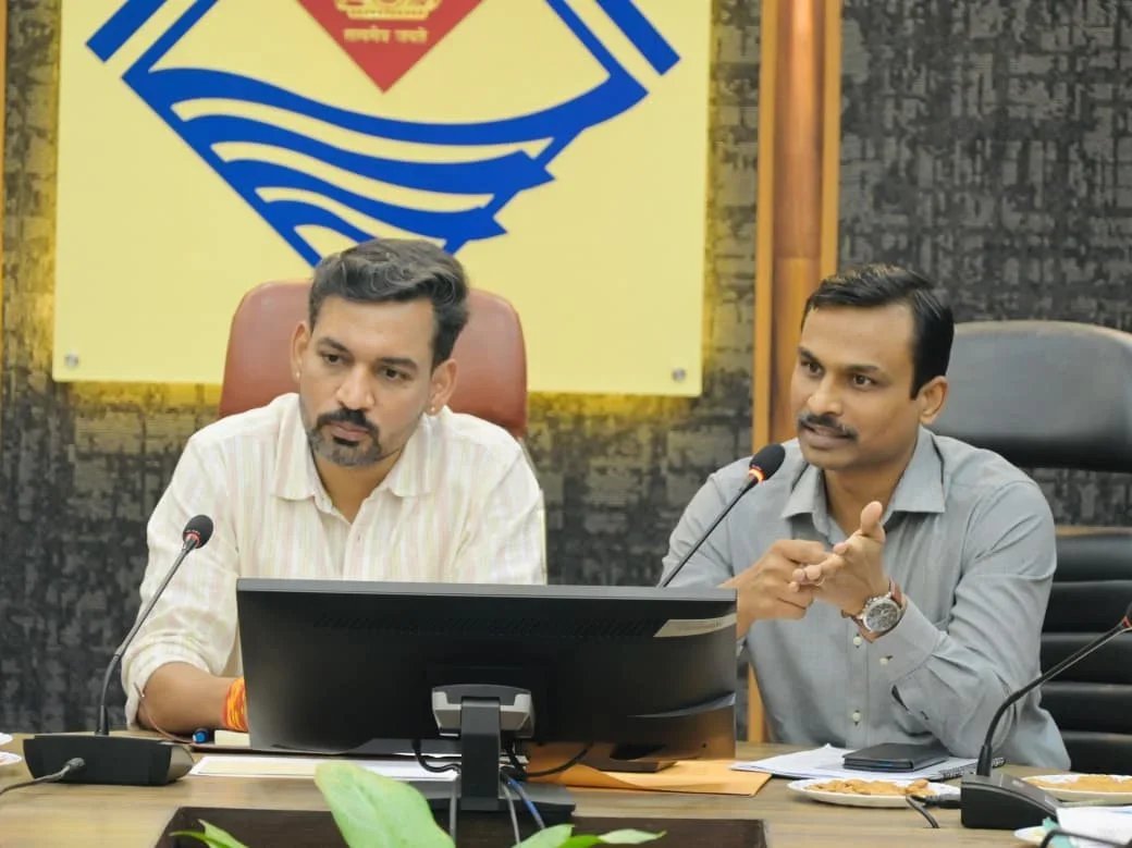 मतदाता सूची की शुद्धता सर्वाेच्च प्राथमिकता, फील्ड विजिट कर दूर करें समस्याएं – अपर मुख्य निर्वाचन अधिकारी